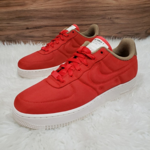New Nike Air Force 1 Lux Red Low Sneakers - Picture 2 of 8